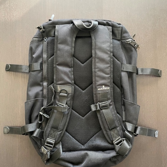 Makavelic backpack - Picture 3 of 9